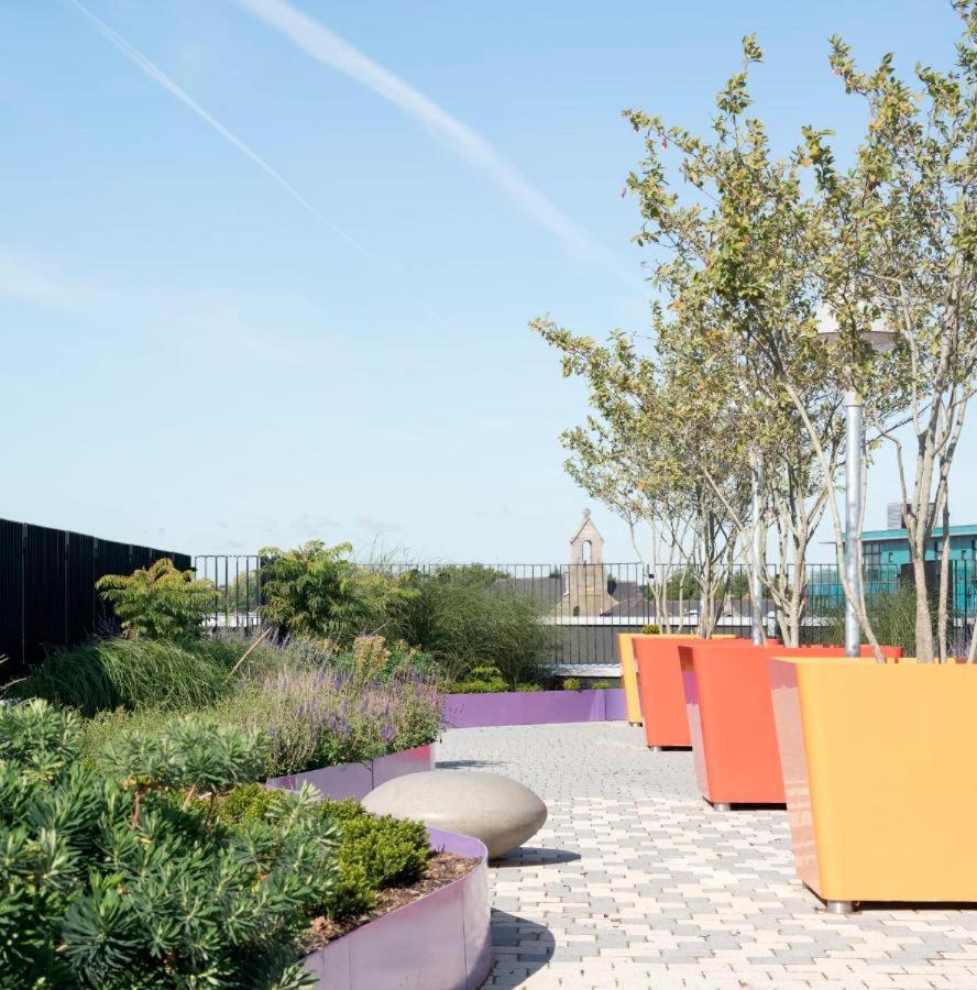 Modern Single En-Suite Bedrooms In 5 Bedroom Apartments, Dublin City Centre - Dorset Point エクステリア 写真
