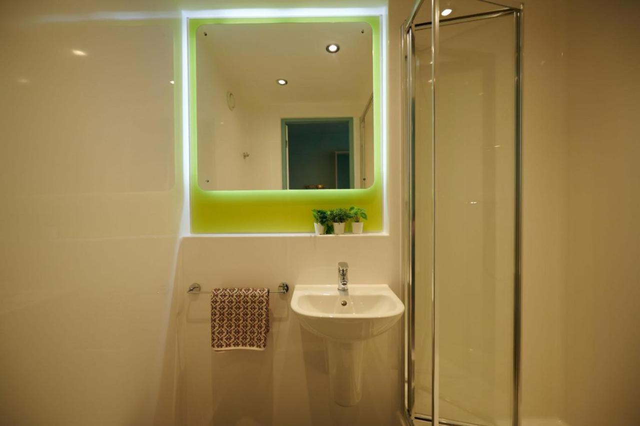 Modern Single En-Suite Bedrooms In 5 Bedroom Apartments, Dublin City Centre - Dorset Point エクステリア 写真